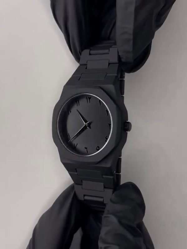 Black Aura Quartz Watch – Lightweight & Premium Finish - Trusticart Store